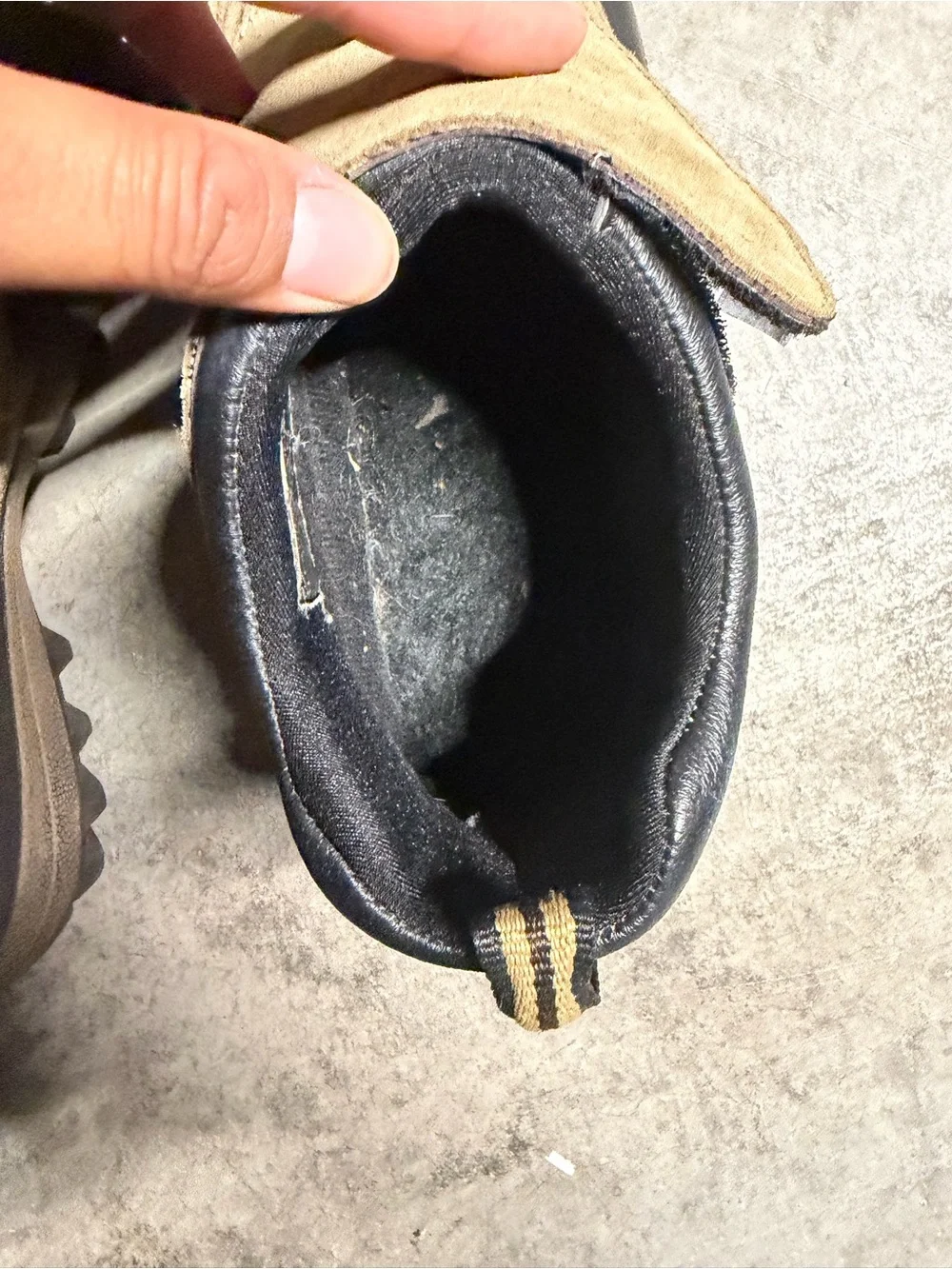 boston accent outlook velcro boots